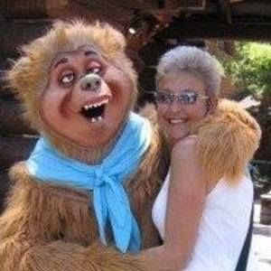 Meet your Posher, Carol